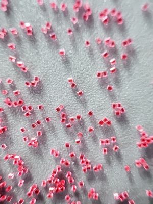 رسانه های انفجاری پلاستیکی نایلون قرمز 0.3*0.3mm Bead Blast Plastic